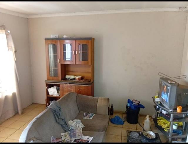 3 BEDROOM HOUSE FOR SALE IN DAWN PARK EXT